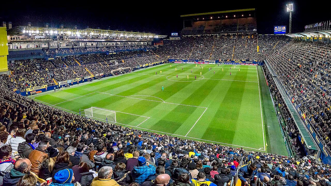 Toàn cảnh Estadio de la Cerámica, sân nhà của Villarreal CF