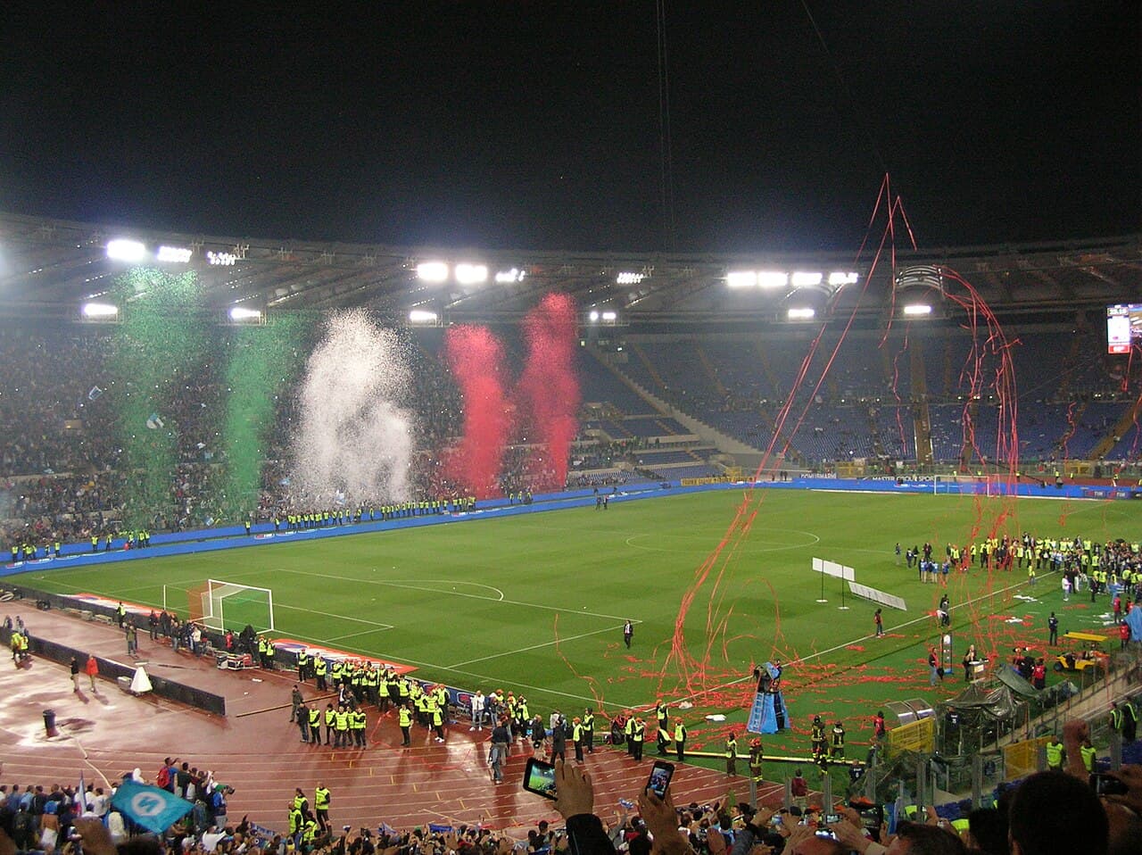 Không khí một trận đấu thuộc Coppa Italia Không khí một trận đấu thuộc Coppa Italia