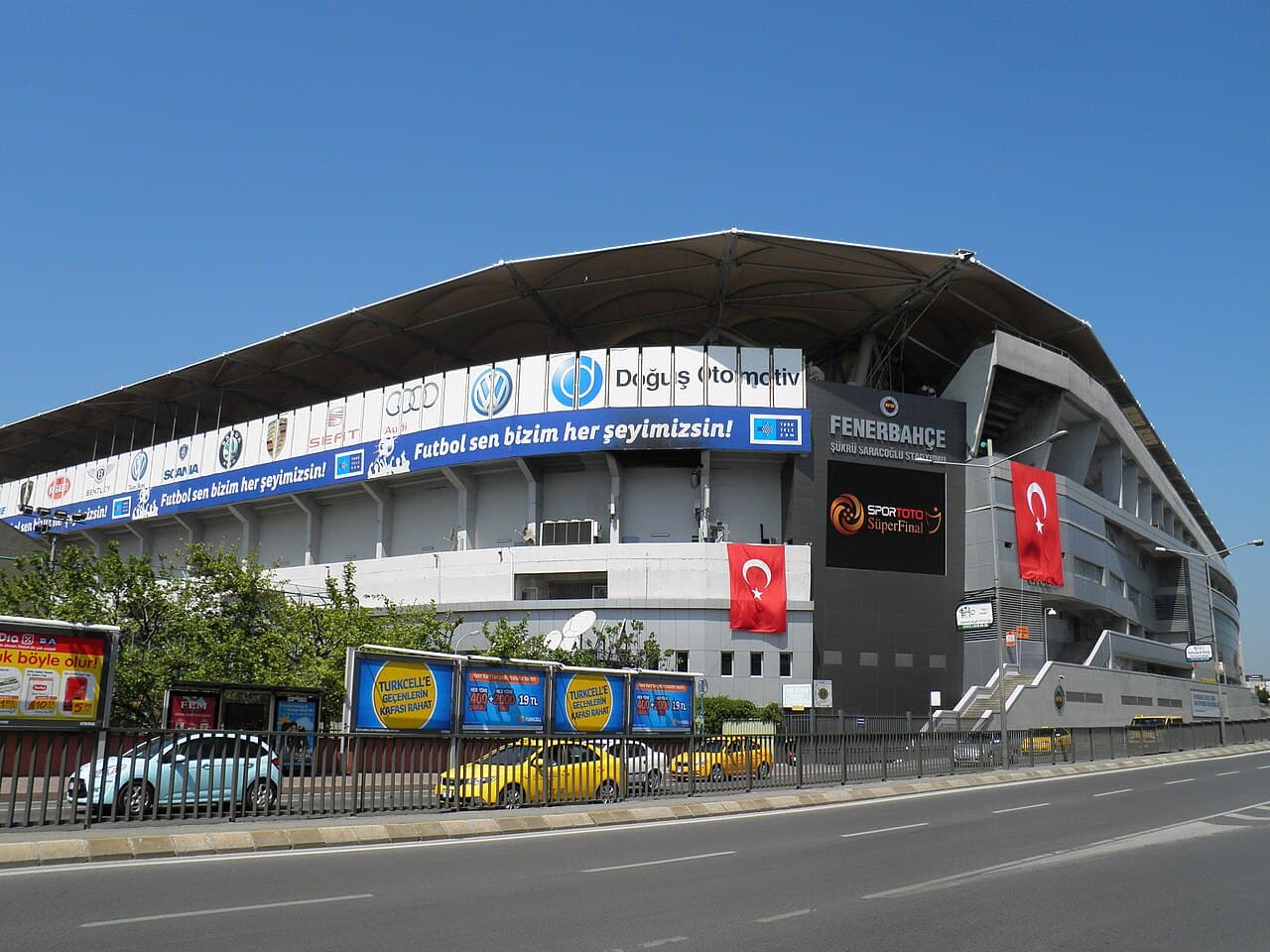 Toàn cảnh Şükrü Saracoğlu Stadium, sân đấu gắn với Fenerbahçe Toàn cảnh Şükrü Saracoğlu Stadium, sân đấu gắn với Fenerbahçe