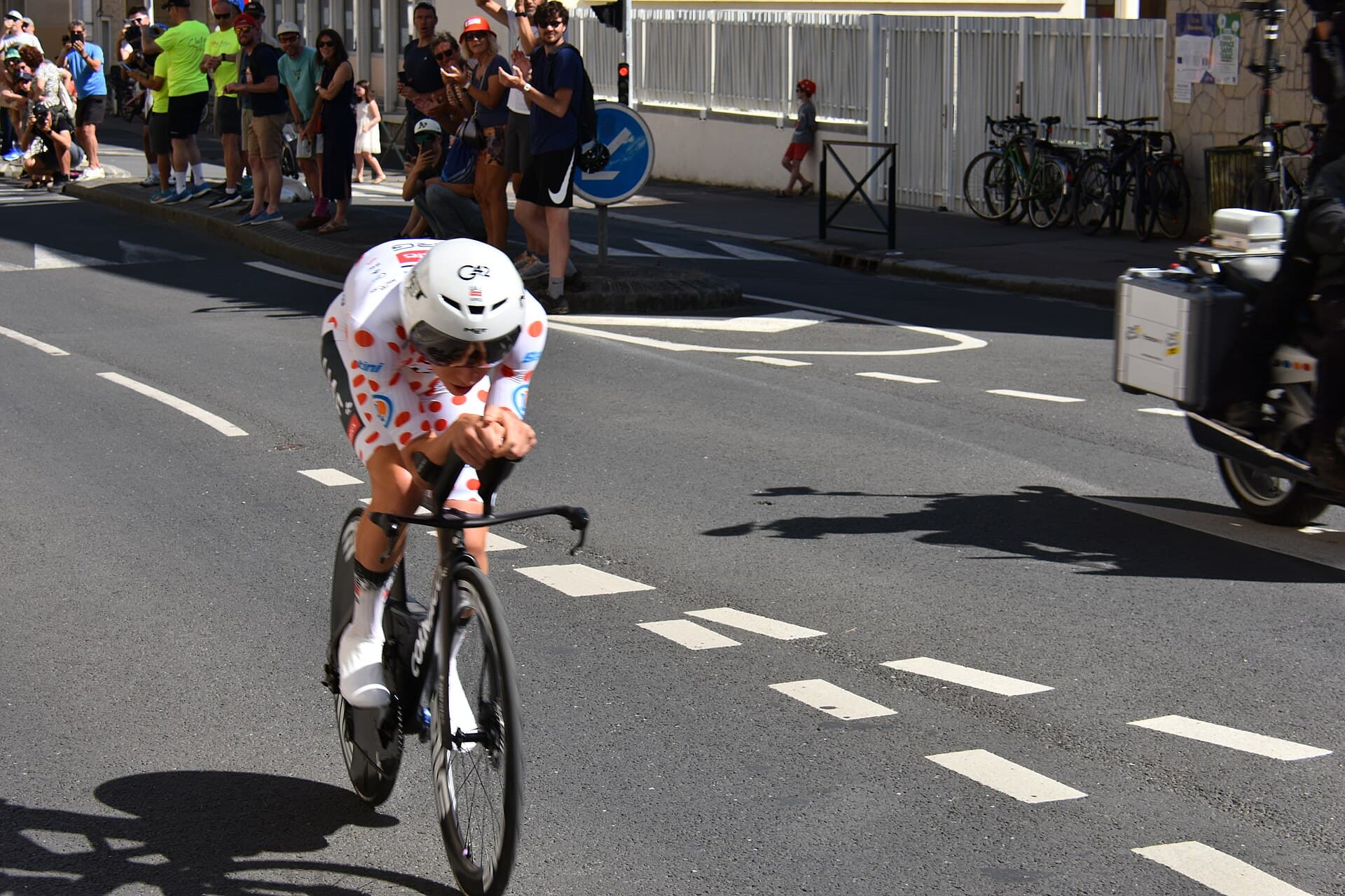 Tadej Pogacar chuẩn bị chặng 16 Tour de France 2026 Tadej Pogacar chuẩn bị chặng 16 Tour de France 2026