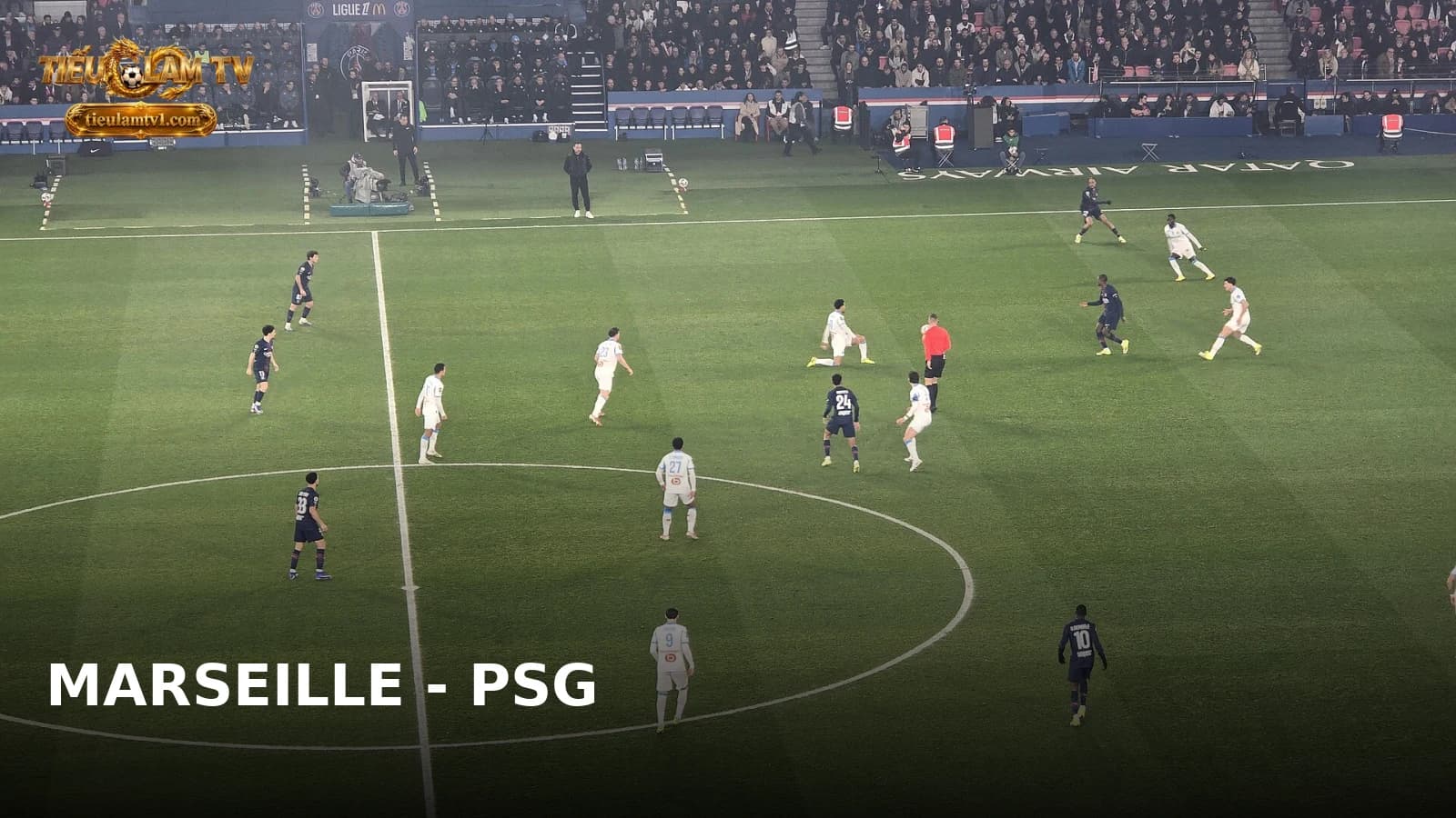 Cầu thủ Paris Saint-Germain và Olympique de Marseille trong trận Ligue 1 Cầu thủ Paris Saint-Germain và Olympique de Marseille trong trận Ligue 1