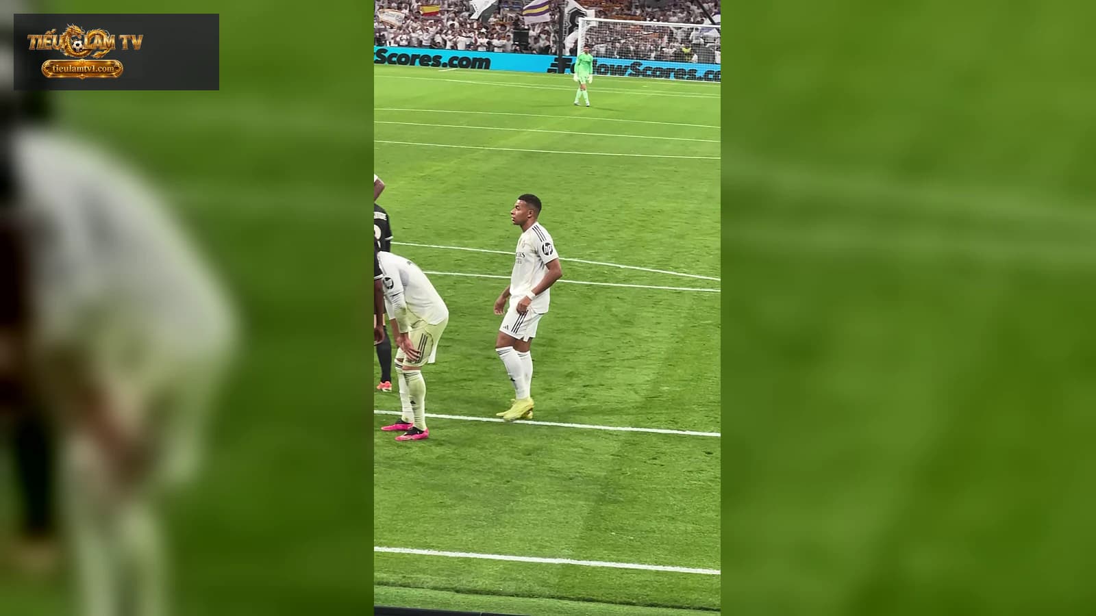 Kylian Mbappé mặc áo Real Madrid thi đấu với Juventus ngày 22/10/2025 Kylian Mbappé mặc áo Real Madrid thi đấu với Juventus ngày 22/10/2025
