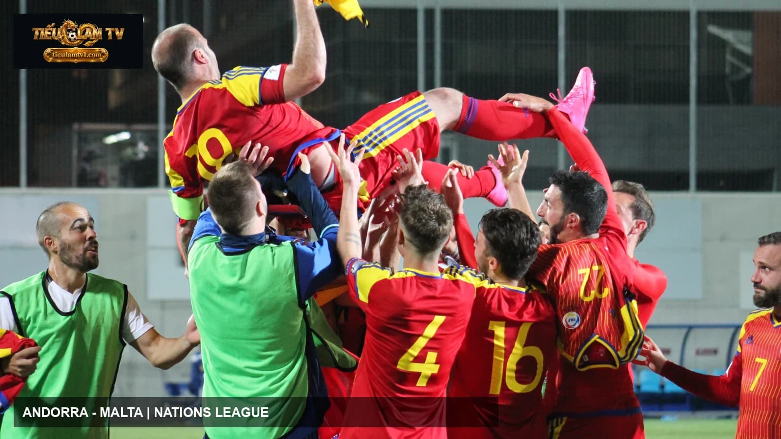 Cầu thủ đội tuyển Andorra trong một trận đấu quốc tế Cầu thủ đội tuyển Andorra trong một trận đấu quốc tế
