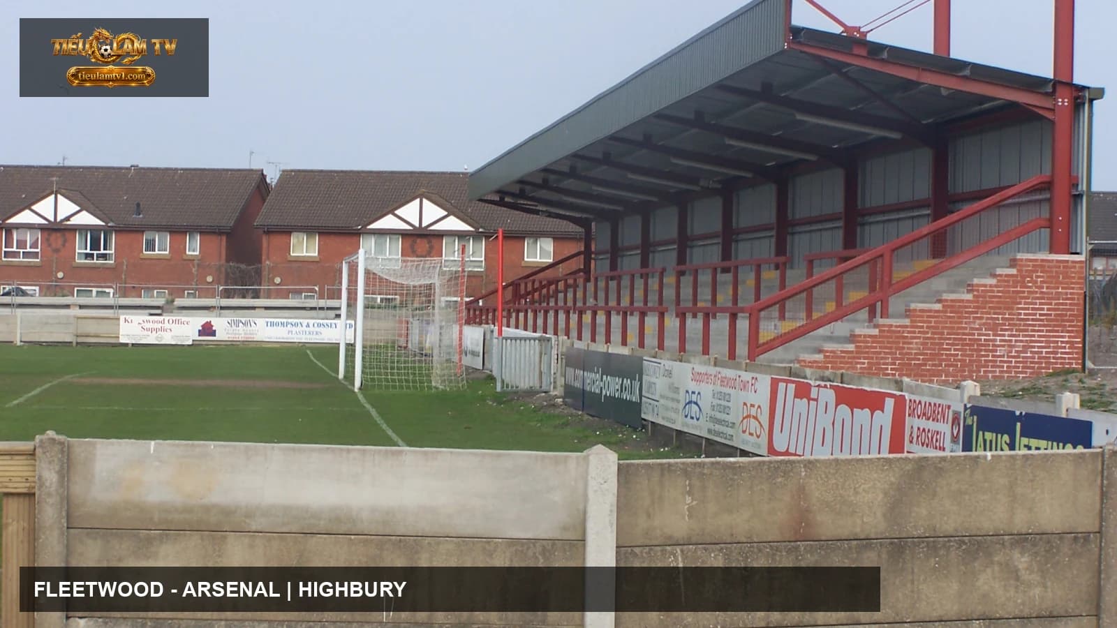 Khán đài Percy Ronson tại Highbury của Fleetwood Town Khán đài Percy Ronson tại Highbury của Fleetwood Town
